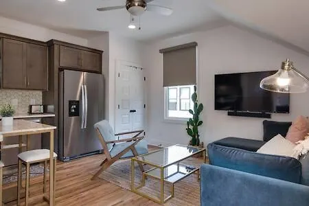 Casa de Férias The Cleo - Cozy East Nashville Haven Less Than 15 Min To Dt