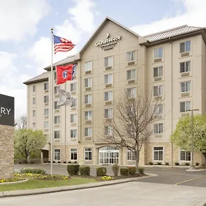 3* Hotel Country & By Radisson Airport Tn